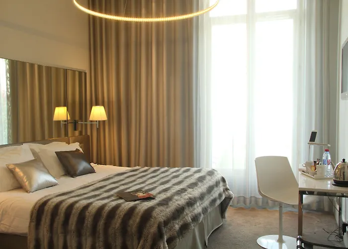 Le Cesar Hotel